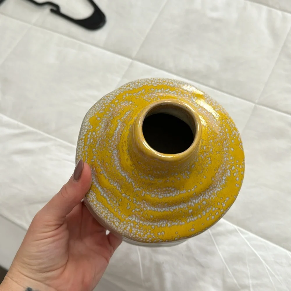 Decorative vase